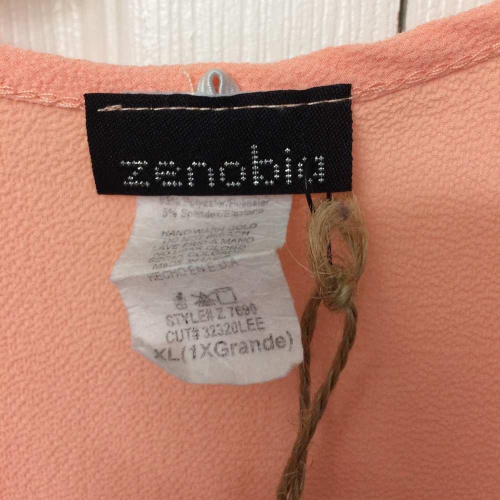 Zenobia Sleeveless Top - Picture 2 of 5